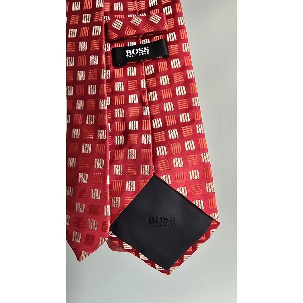 Hugo Boss BOSS Red Silk Tie Geometric Pattern Designer Necktie‎ Luxury Men's Tie